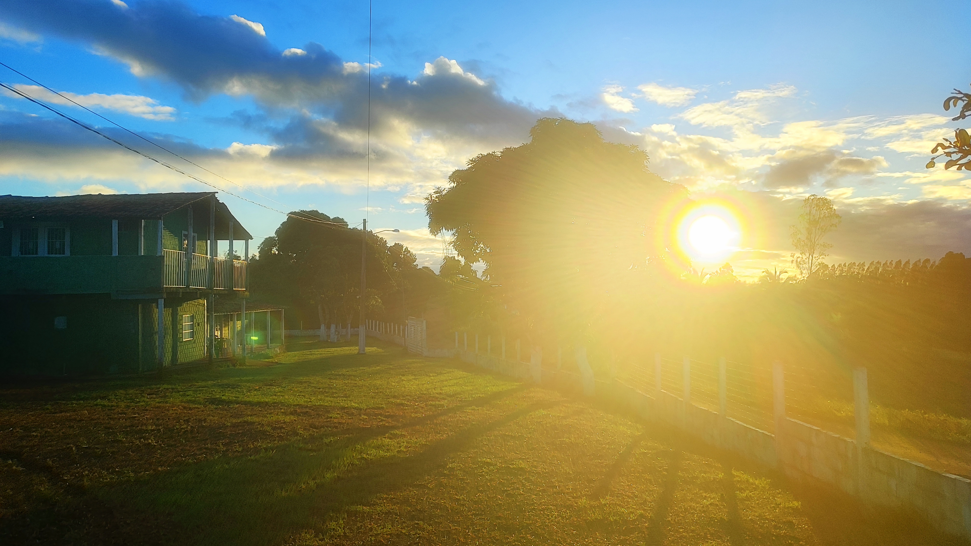 Amanhecer no espaço Restaurecer